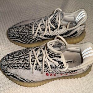 Womans Yeezy 350